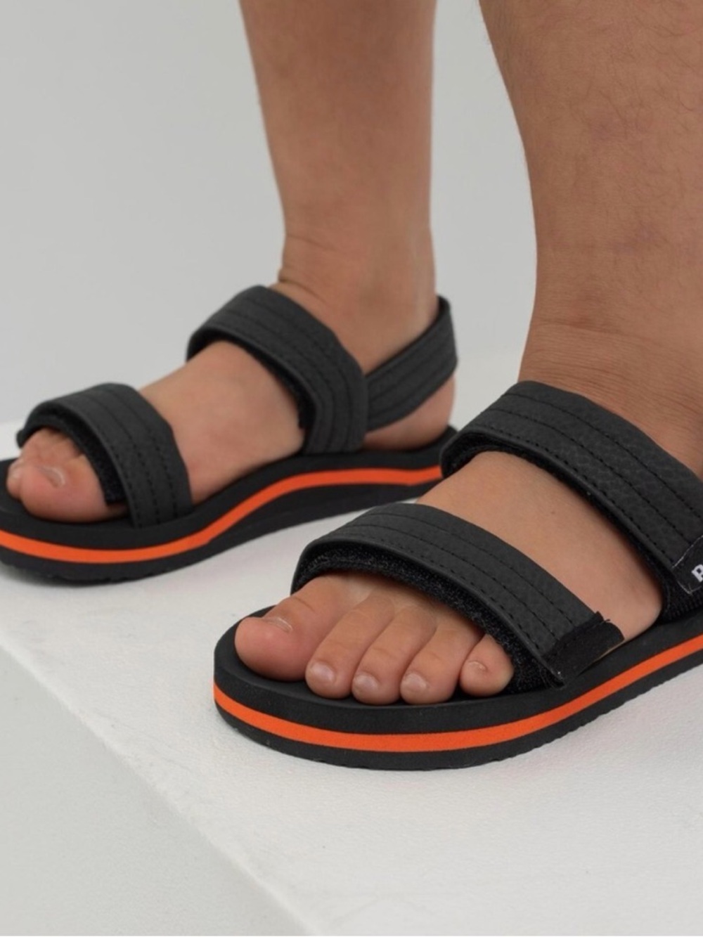 REEF Big Kids Little Ahi Convertible Sandals Strap Flip Flops Black Size 13/1